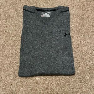 Mens small  grey under armor tshirt